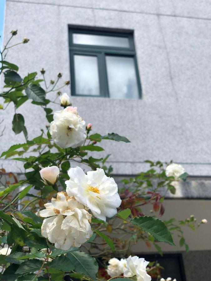 Yuemei 慢水山丘民宿 Slow Water Hill מראה חיצוני תמונה